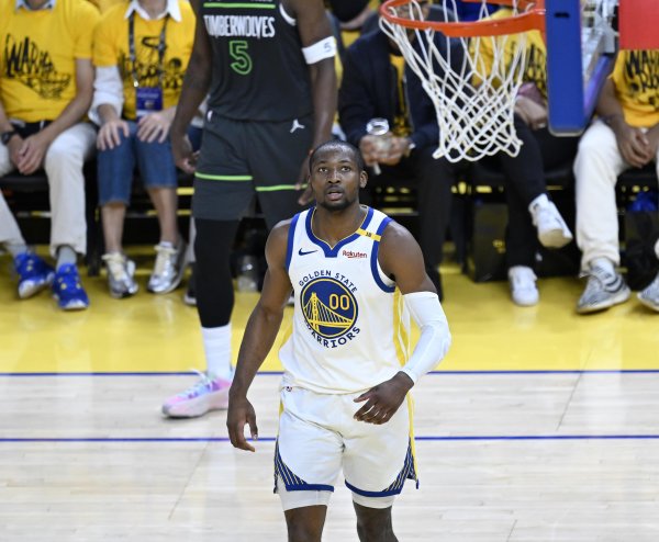 金多多策略 科尔：我和库明加关系非常好 他可能也在考虑是否要去其他地方