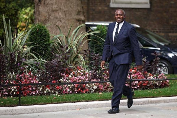 明利配资 英国首相斯塔默改组内阁 原外相拉米接任副首相